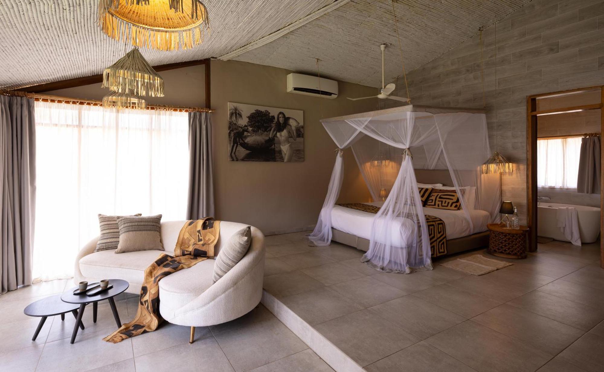 Les Paletuviers Hotel Toubakouta Bagian luar foto