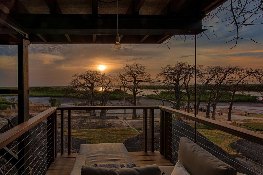 Les Paletuviers Hotel Toubakouta Bagian luar foto